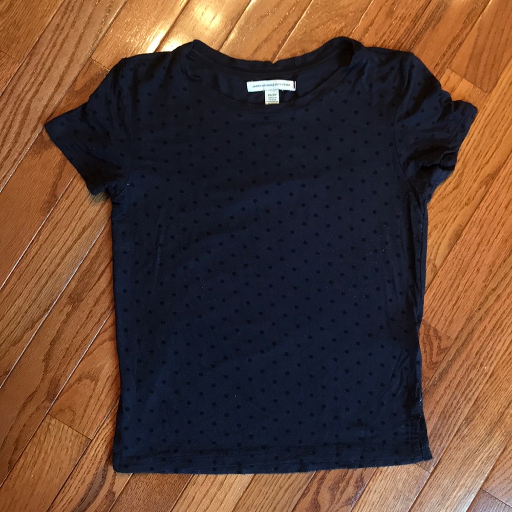 American Eagle blue polka dot cropped shirt